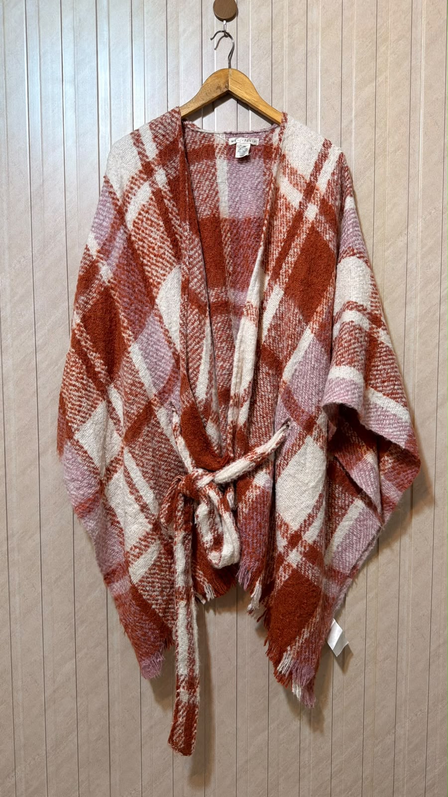 Women’s Contemporary Fashion Shawl
