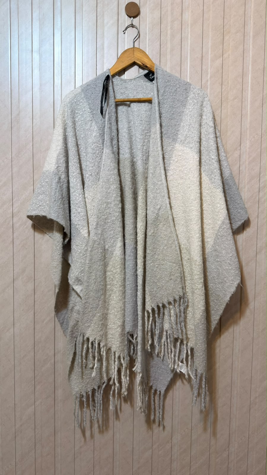 Women’s Everyday Essential Shawl