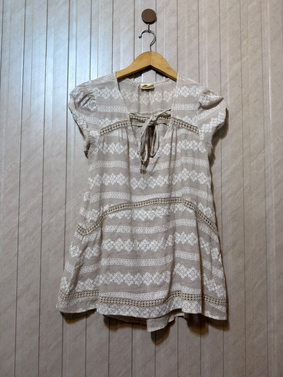 Chest 17  Lenght 25 to 27  Fabric Georgette Timeless Western Women’s Half Sleeve Top