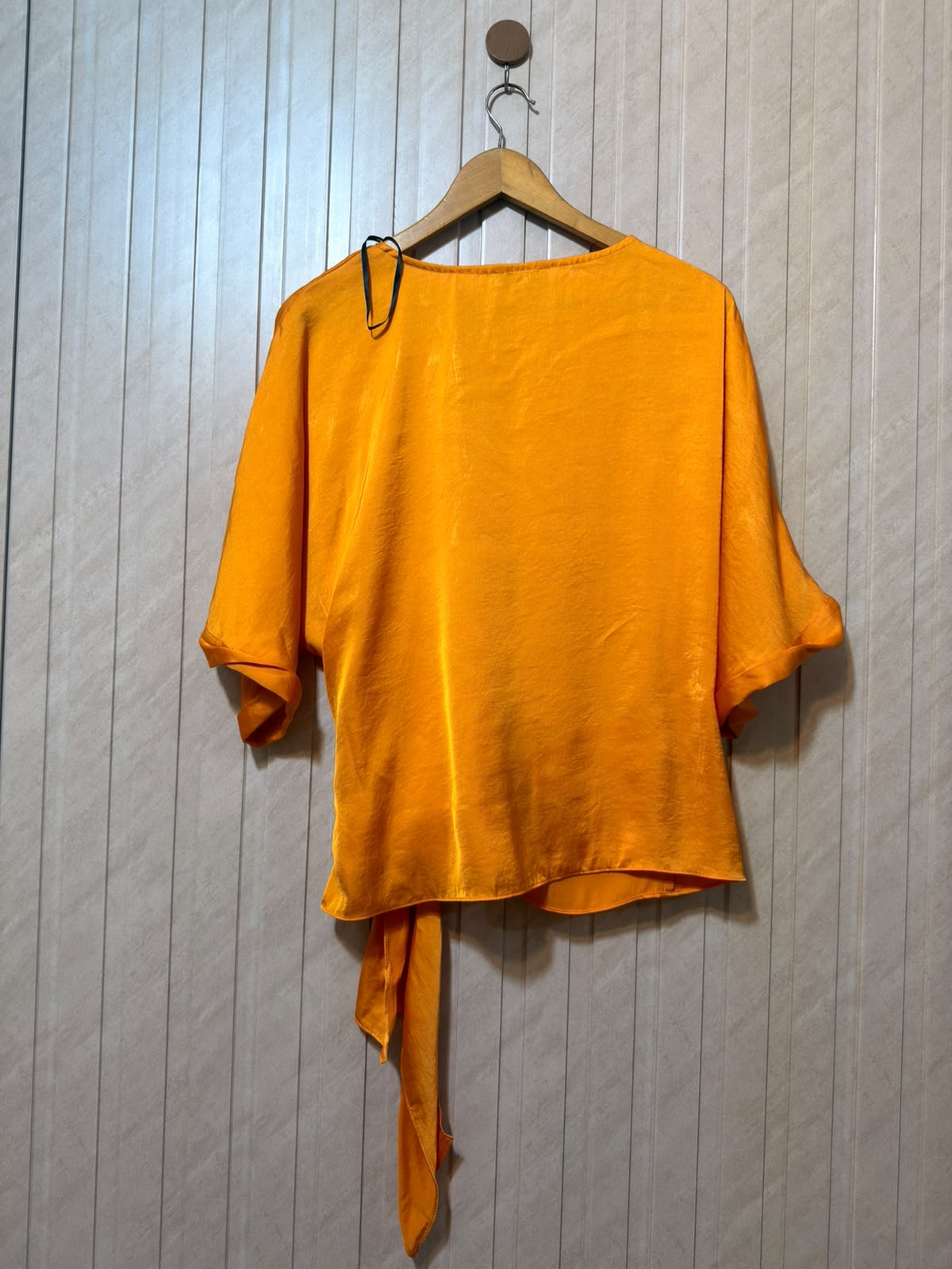 Chest 21  Lenght 21 to 25  Fabric silk Western Women’s Half Sleeve Top