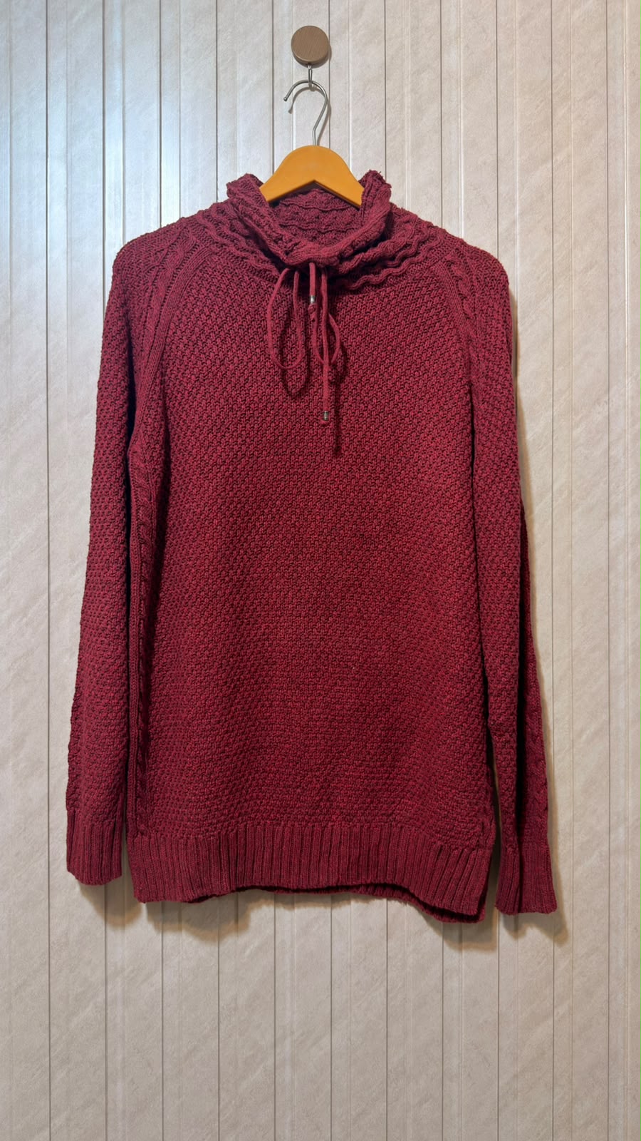 Chest 20  Length 27 Premium Western Women’s Sweater