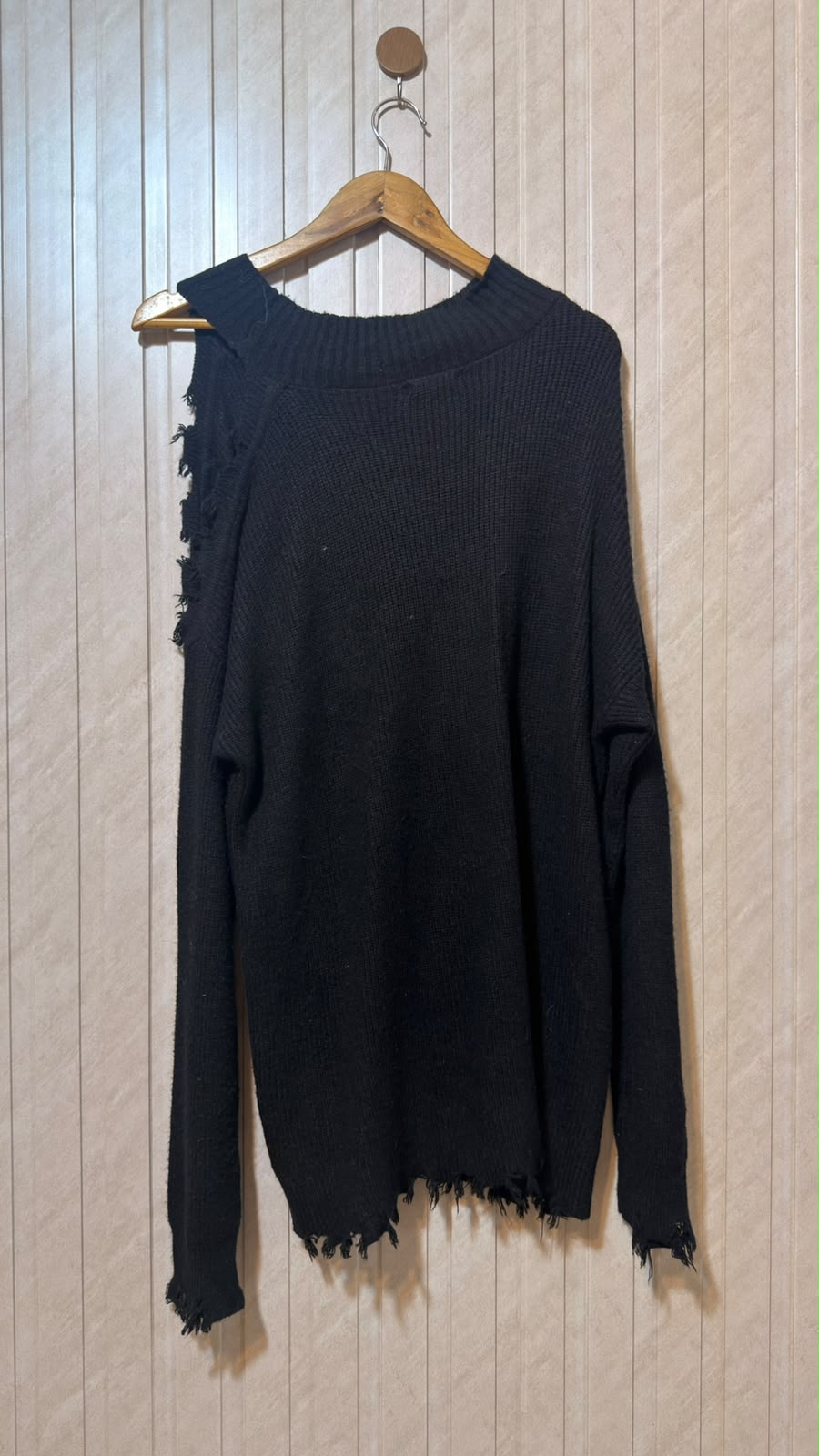 Chest 23  Lenght 30 Modern Classic Women’s Sweater