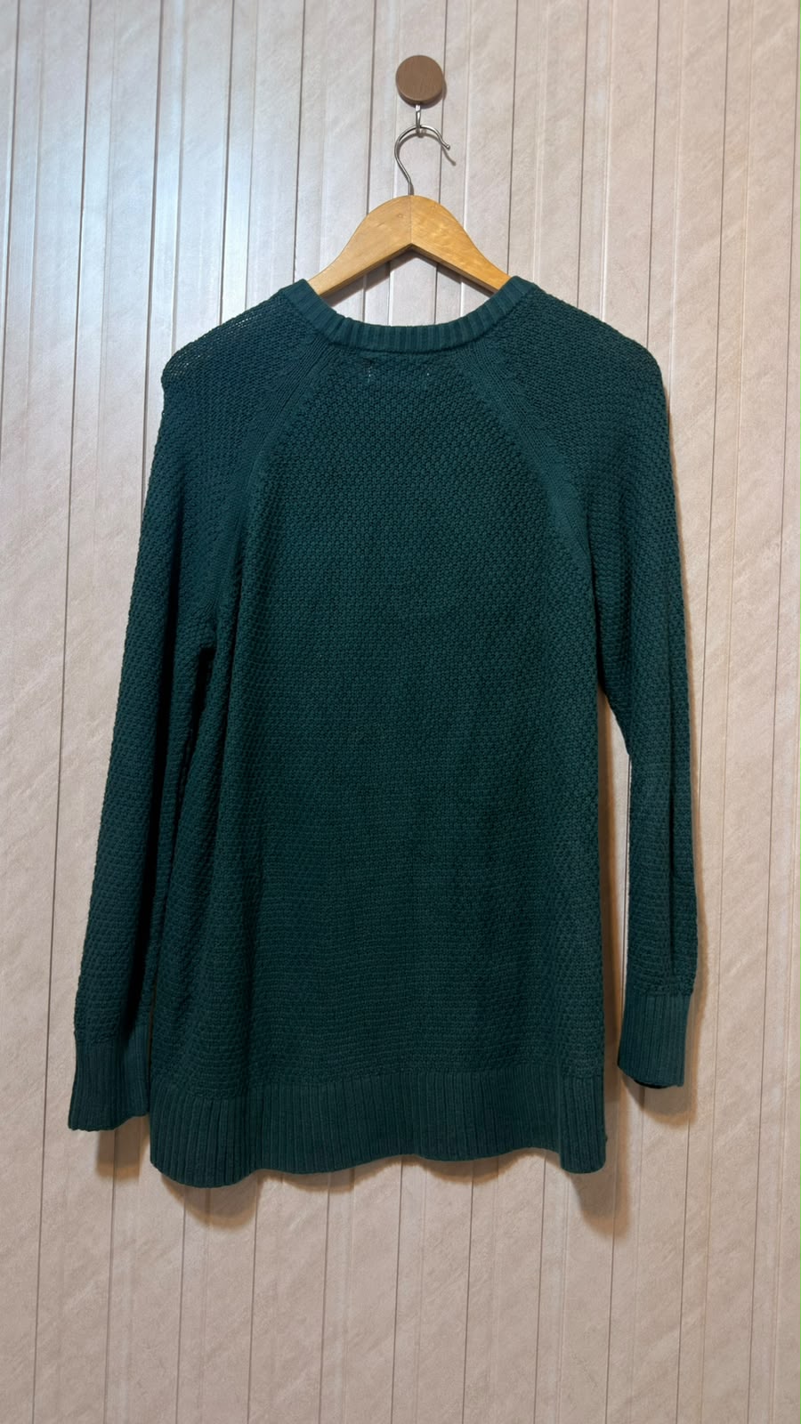 Chest 20  Length 27 Signature Style Women’s Sweater