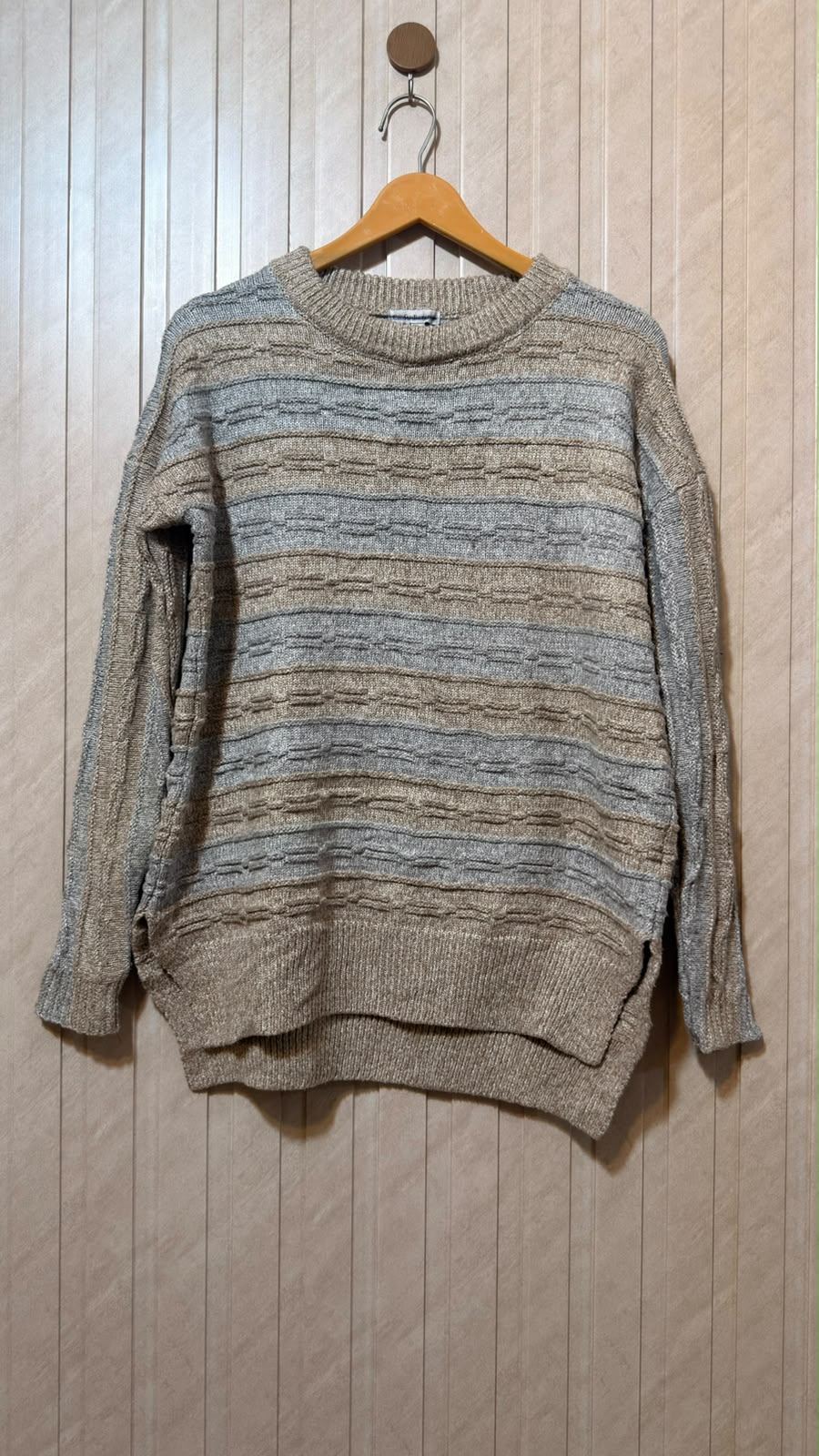 Chest 21  Length 25 To 27 Chic Women’s Sweater