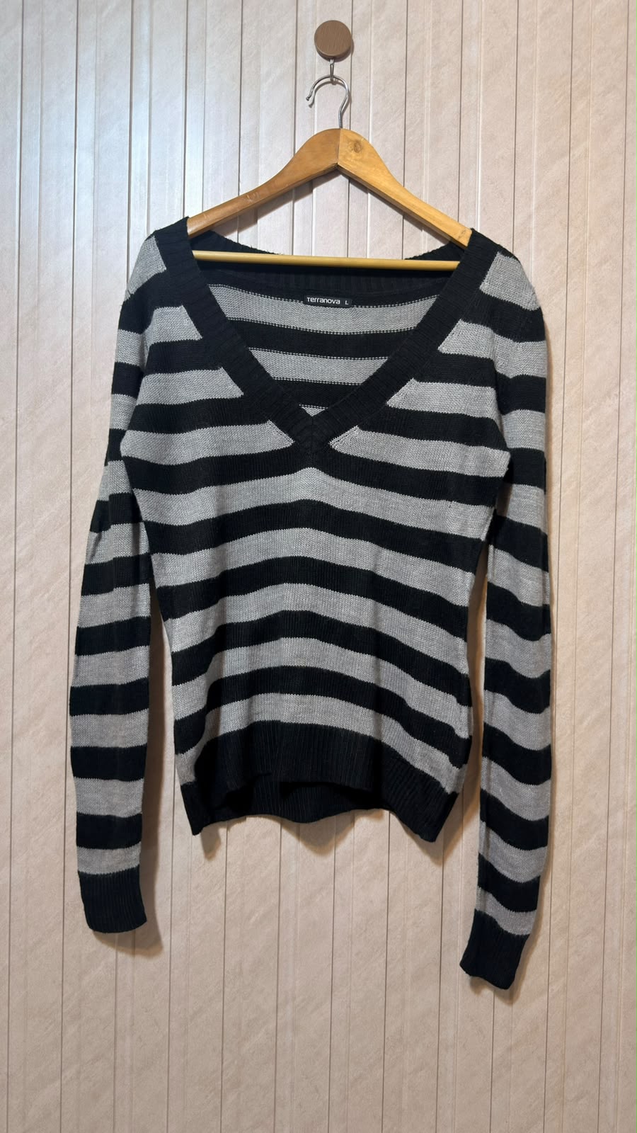 Chest 20  Lenght 26 Premium Collection Women’s Sweater