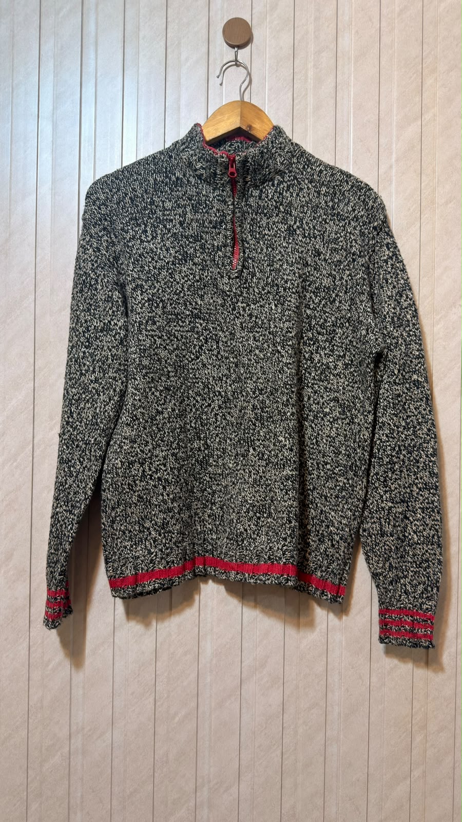 Chest 20  Lenght 24 Boutique Style Women’s Sweater