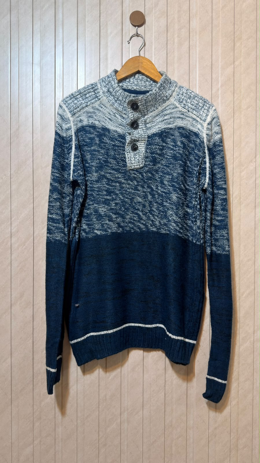 Chest 22  Length 28 Everyday Women’s Sweater
